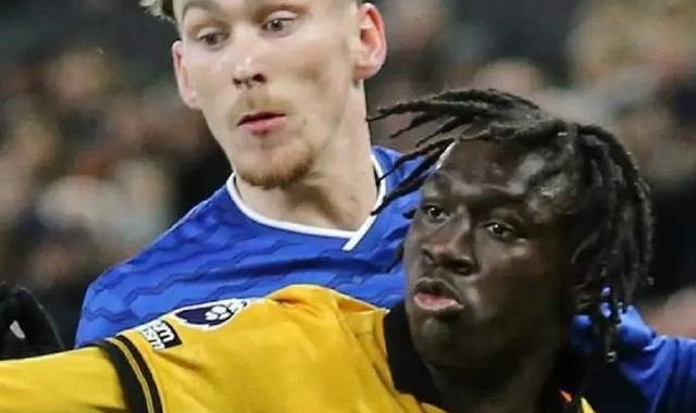 马内身价25万欧转会费要5000万英镑！凭什么？利物浦曼联阿森纳都有意