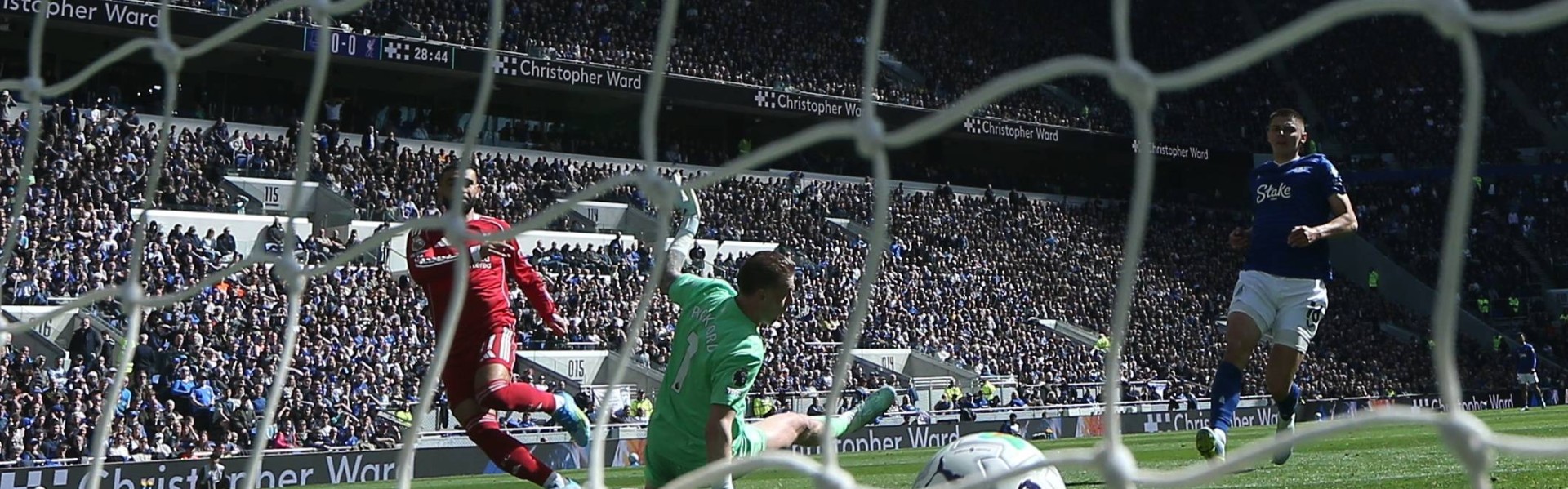 （外代二线）足球——英超联赛：利物浦胜埃弗顿