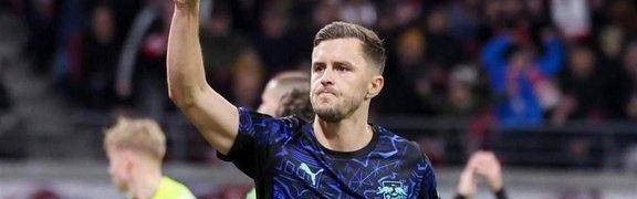 一场2-2，上演补时绝平，德甲第二掉链子，被拜仁甩开，争冠悬了