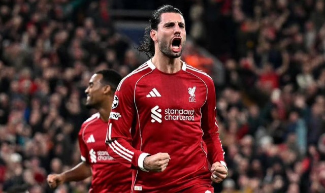 欧冠一夜7球+惊天逆转，巴萨大胜利物浦逆转，八强全部出炉