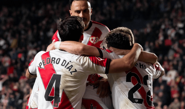 4-1！2-2！激情一夜，佛罗伦萨狂轰4球，狼队创造奇迹，巴列卡诺补时绝平